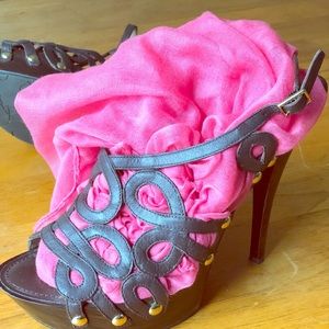 Jessica Simpson platform heel, dark brown ornate